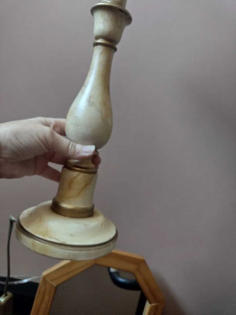 Tall elegant table lamp - Image 4
