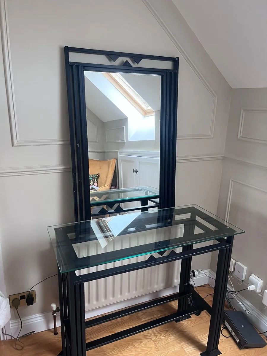 Hall table with Mirror - Image 1