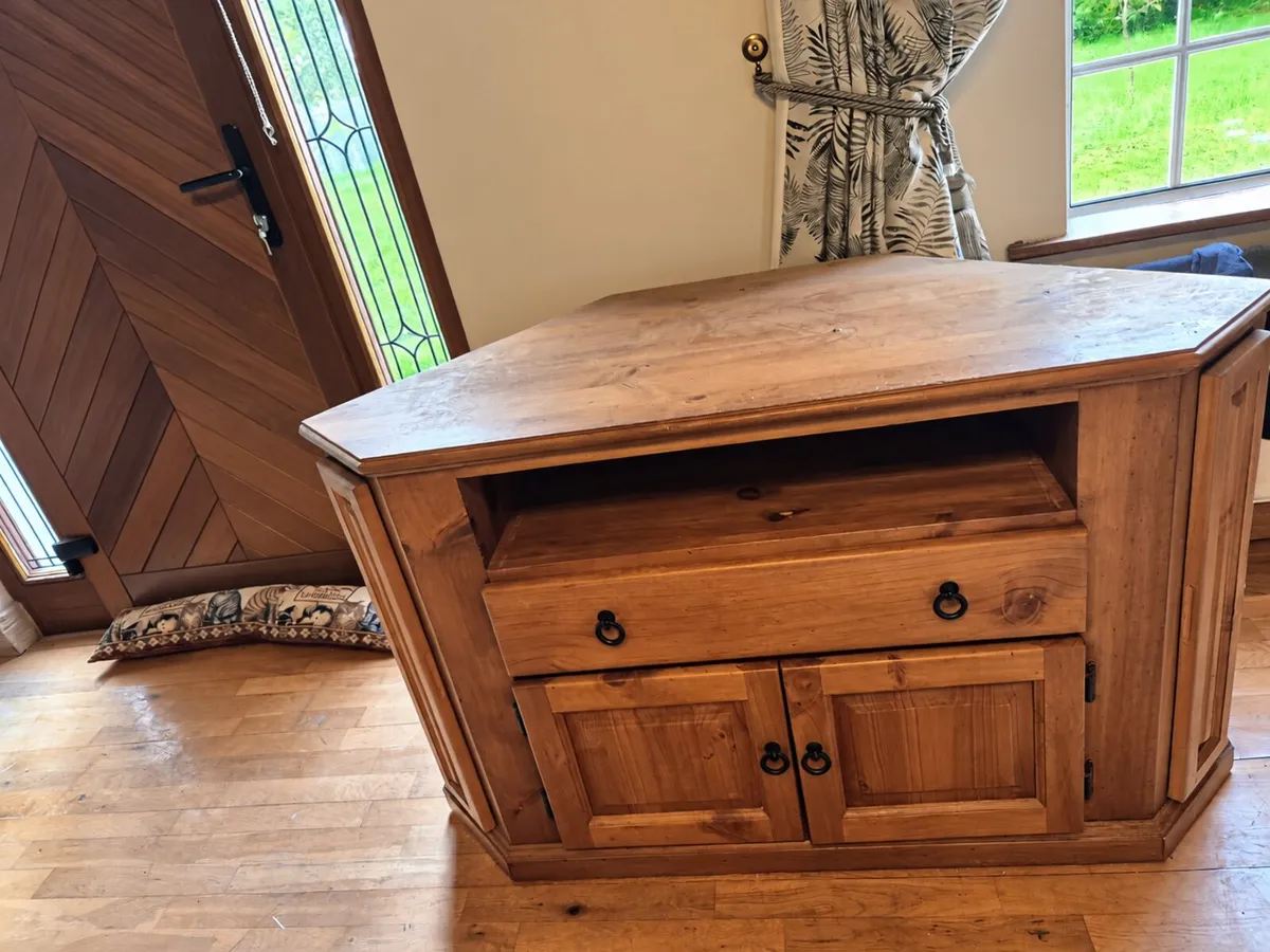 TV corner unit - Image 1