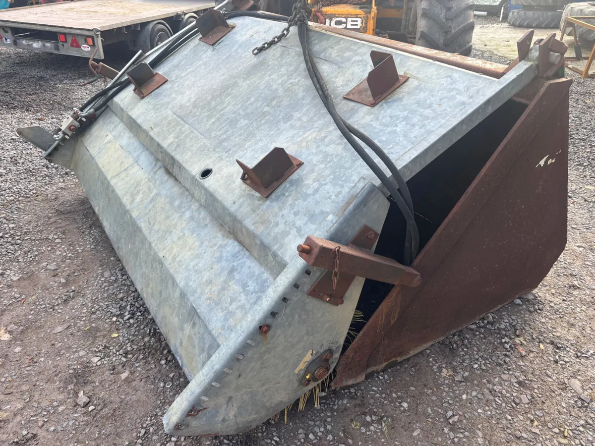 Albutt bucket/brush 7ft 5” - Image 4