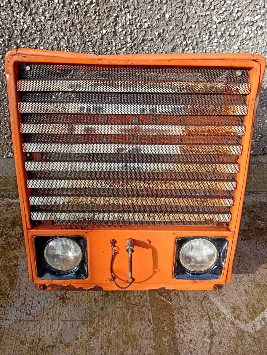 Ex European FIAT Front Grill & Panels - Image 2