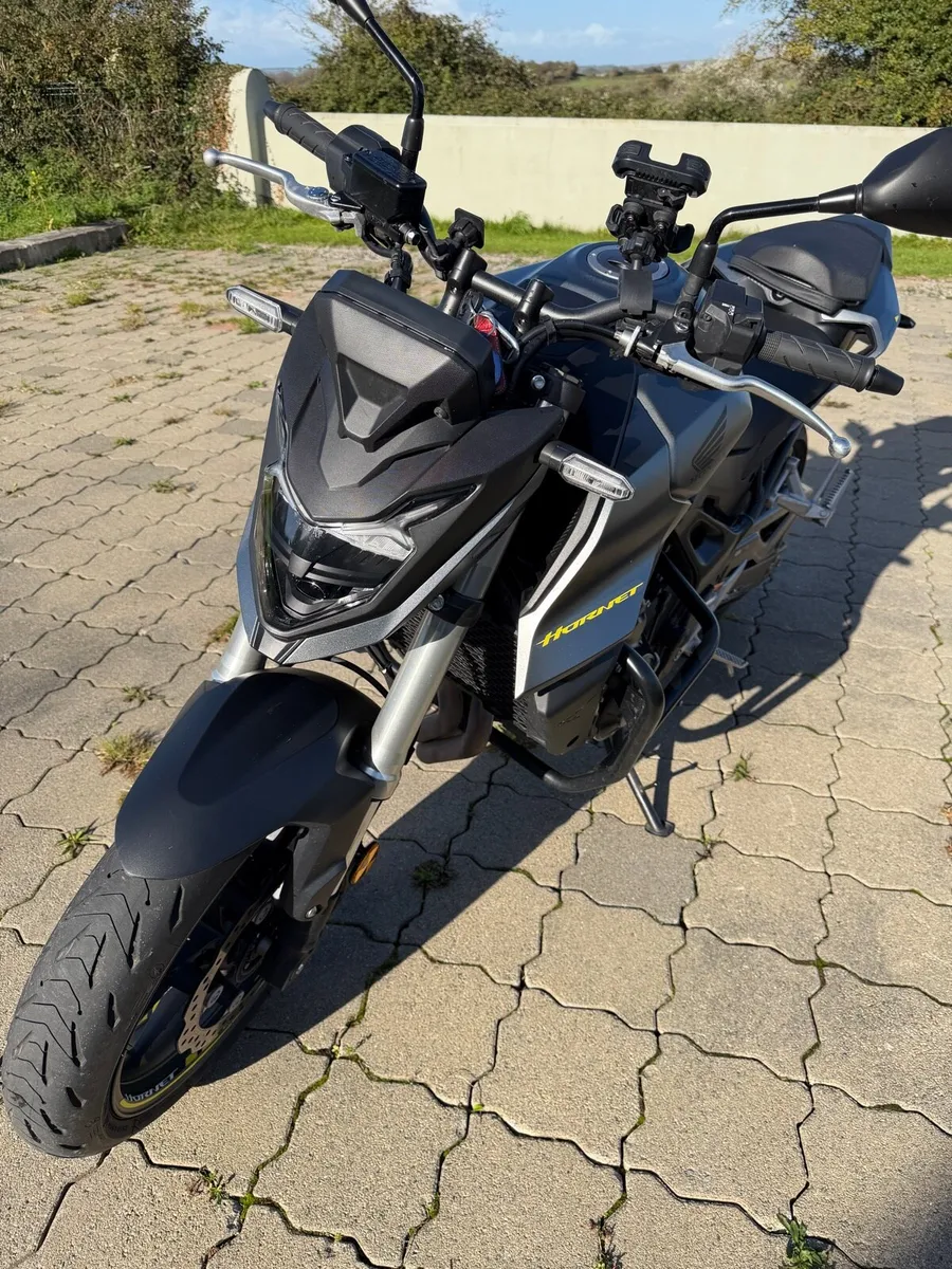 Honda hornet 750 2024 - Image 2