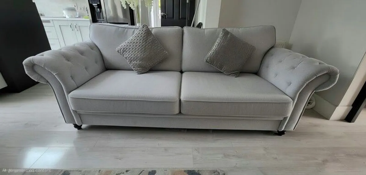 sofa - Image 2