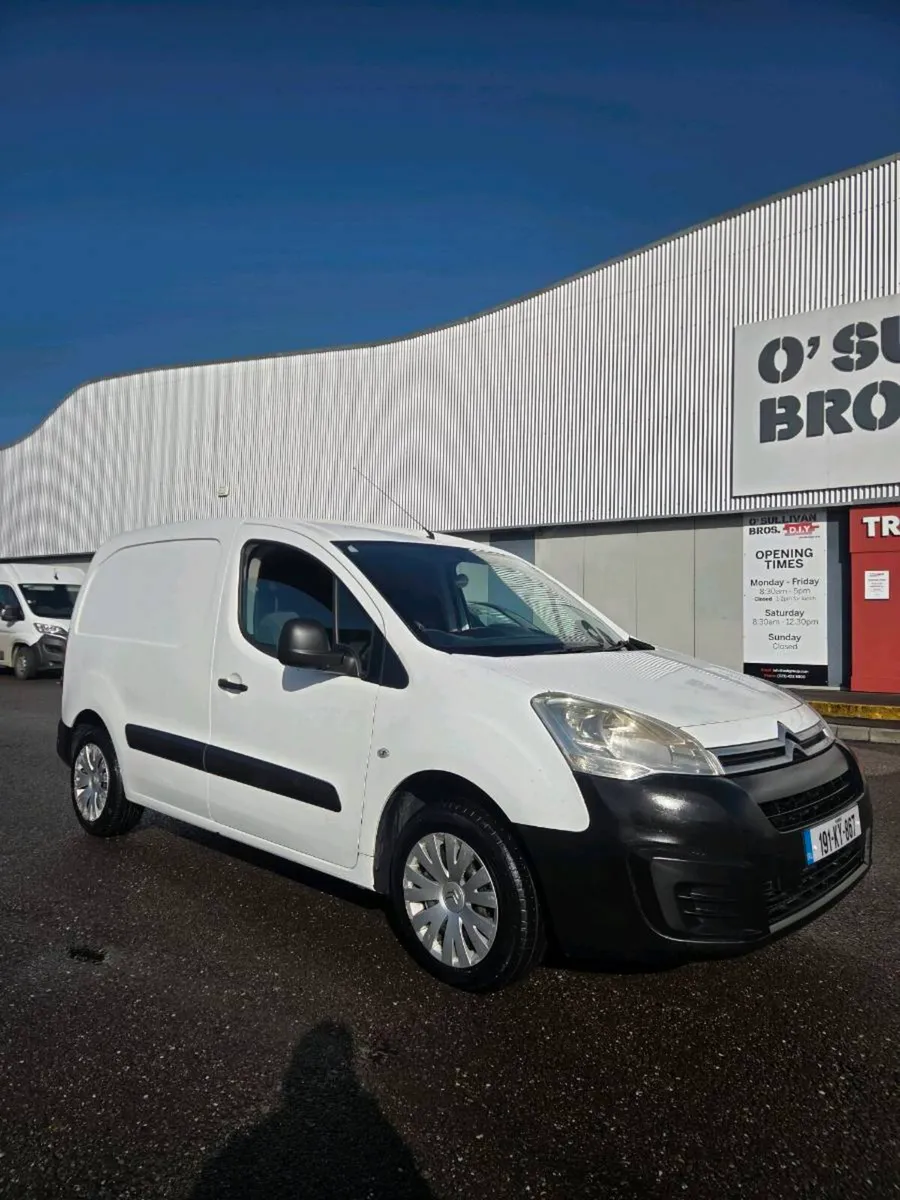 2019 CITROEN BERLINGO 3 SEATER NEW DOE. - Image 1