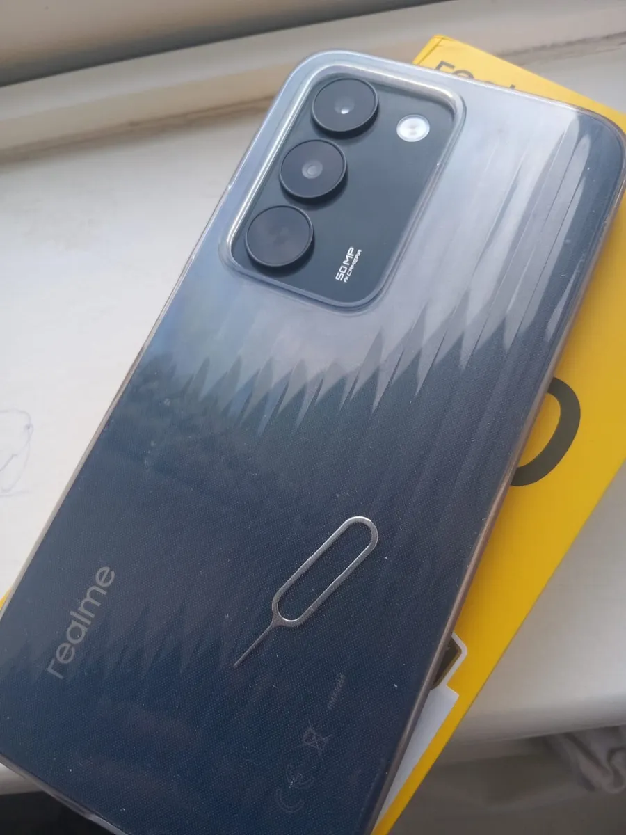 Realme C100 5G - Mint Condition / Only 1 Month Old - Image 3