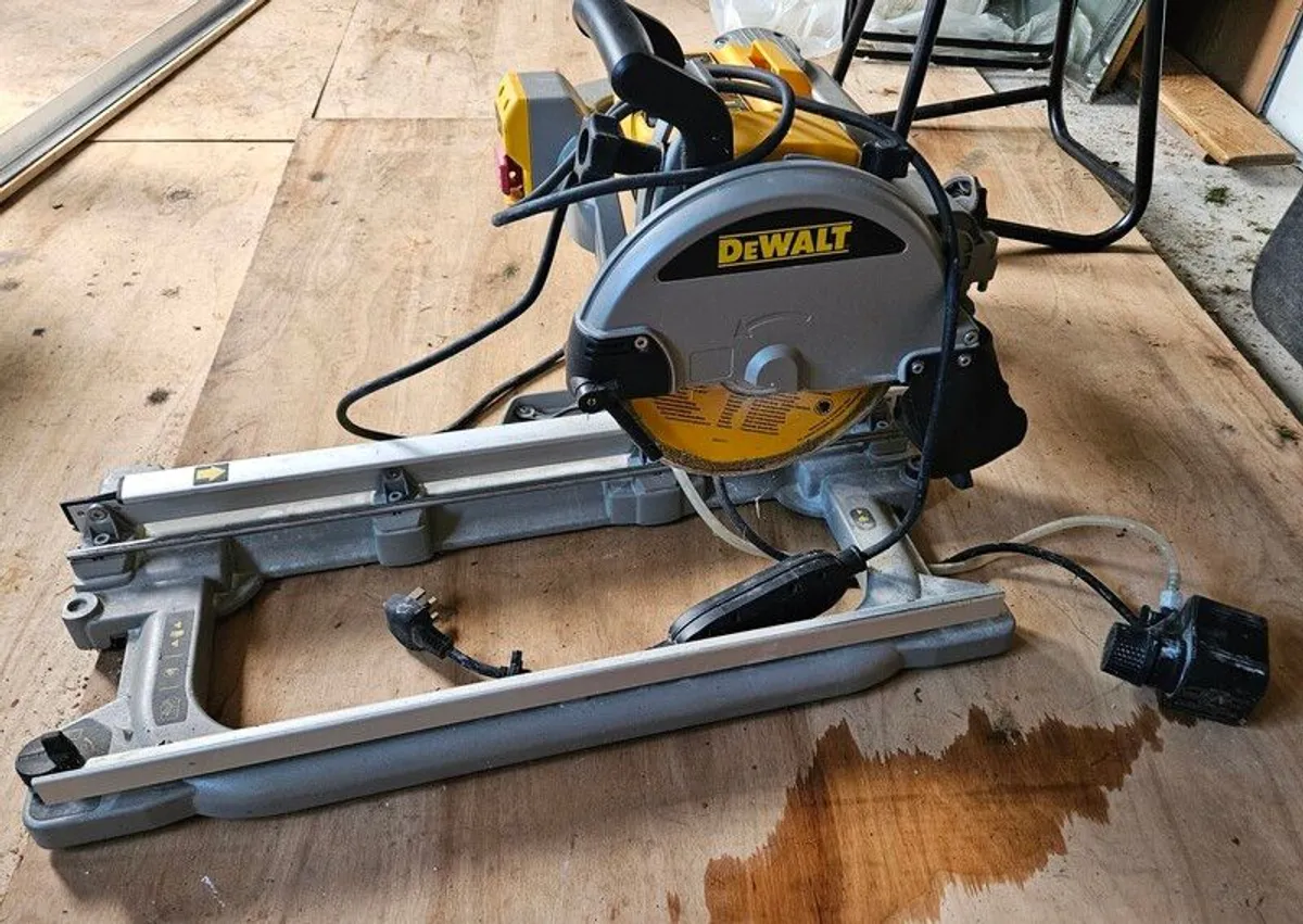 DeWalt Wet Saw - Image 1