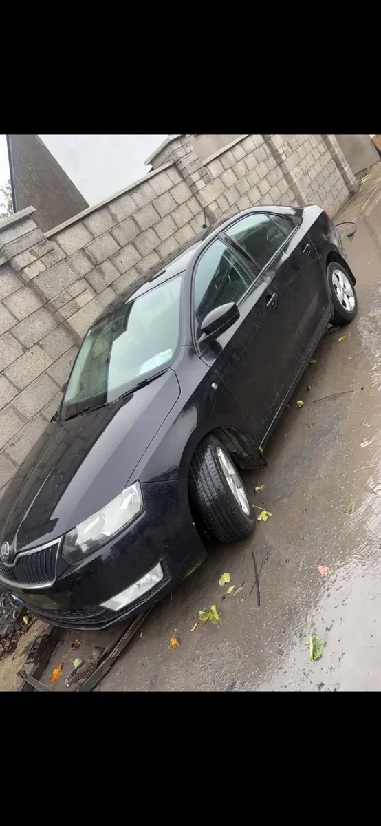 Skoda rapid for breaking - Image 2