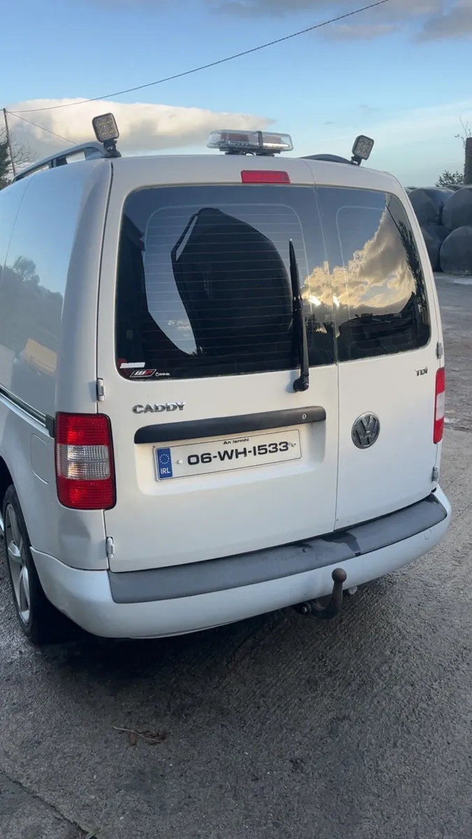 Caddy van - Image 3