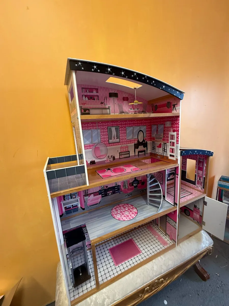 Barbie house x2 - Image 4