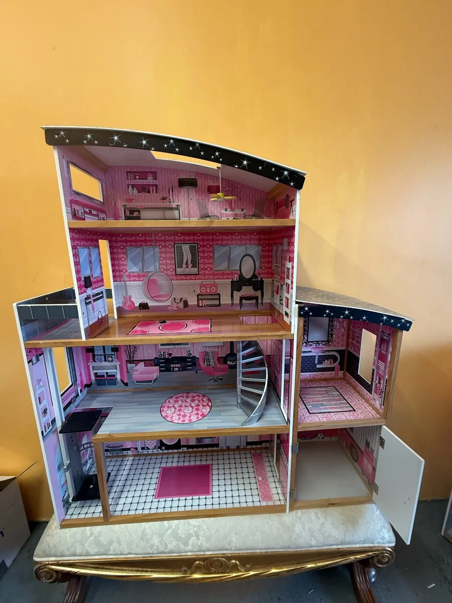 Barbie house x2 - Image 2