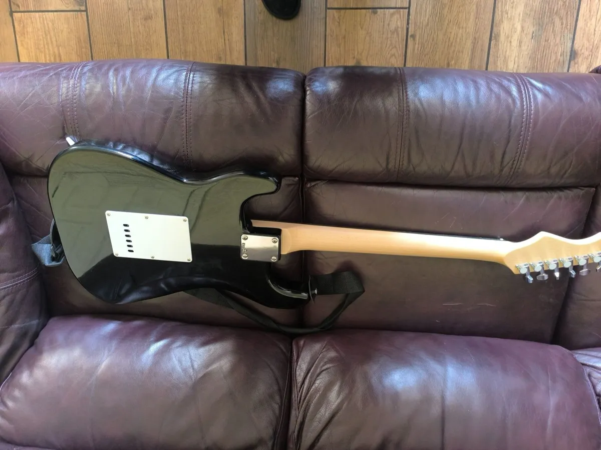 Guitar - Image 2