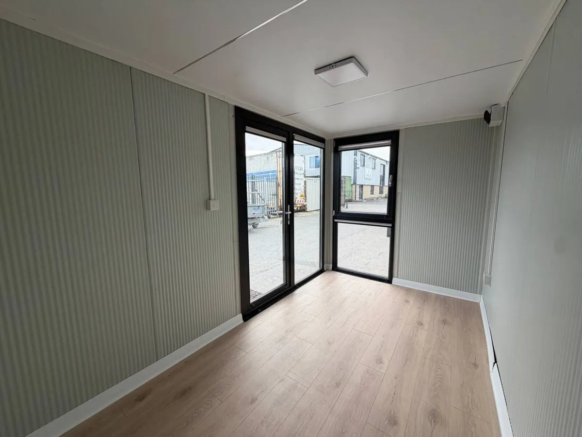 Insulated Garden Office/Garden Room–2.2m×3.9m - Image 4
