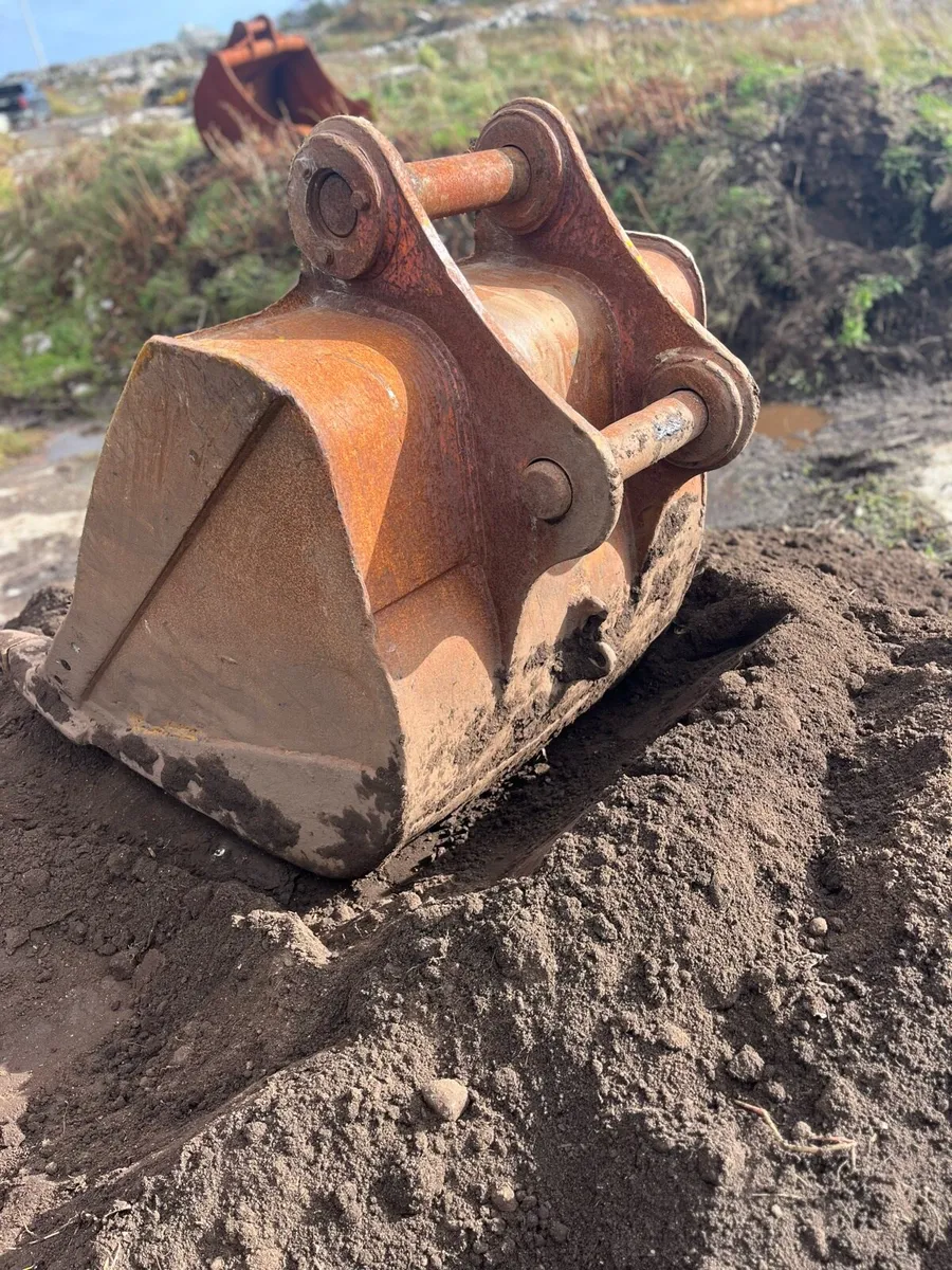 Plant hire - Image 4