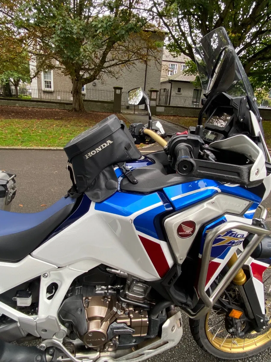 Honda CRF 1100 Africa Twin DCT Adventure Sports - Image 4