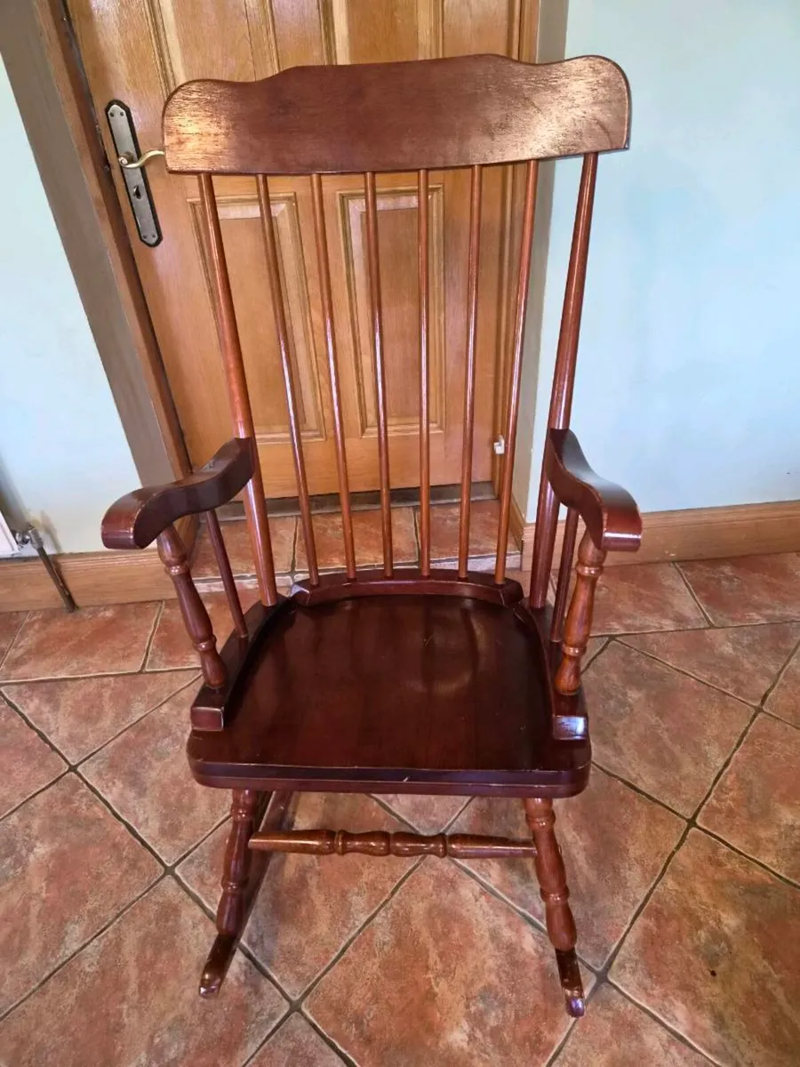 Rocking chair - Image 1