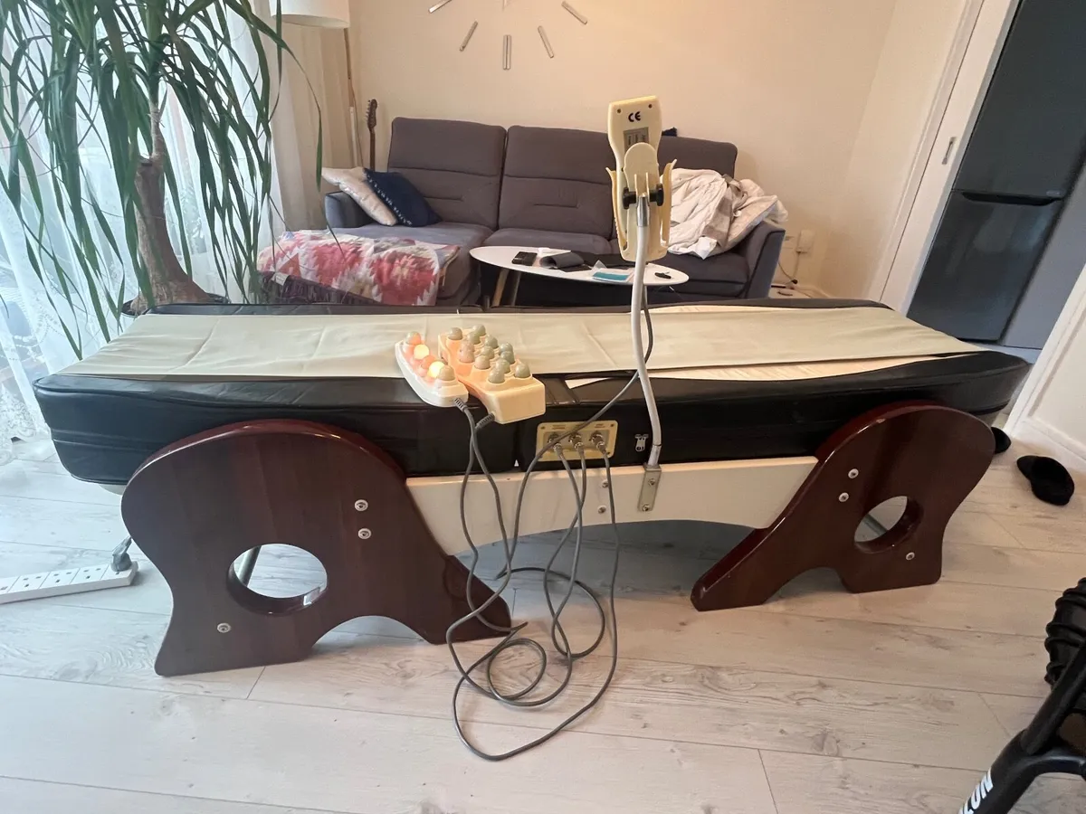 Massage bed - Heated with rolling massage - Image 2