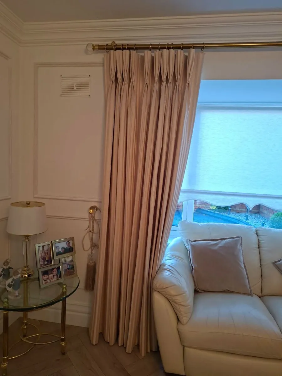 Curtains - Image 3