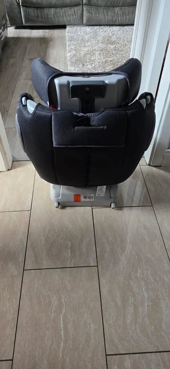 Oscan Car seat - Image 4