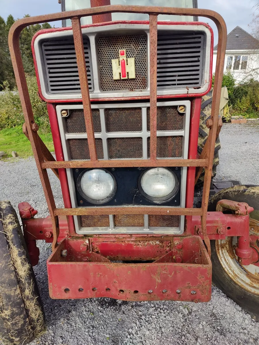 International Tractor - Image 2