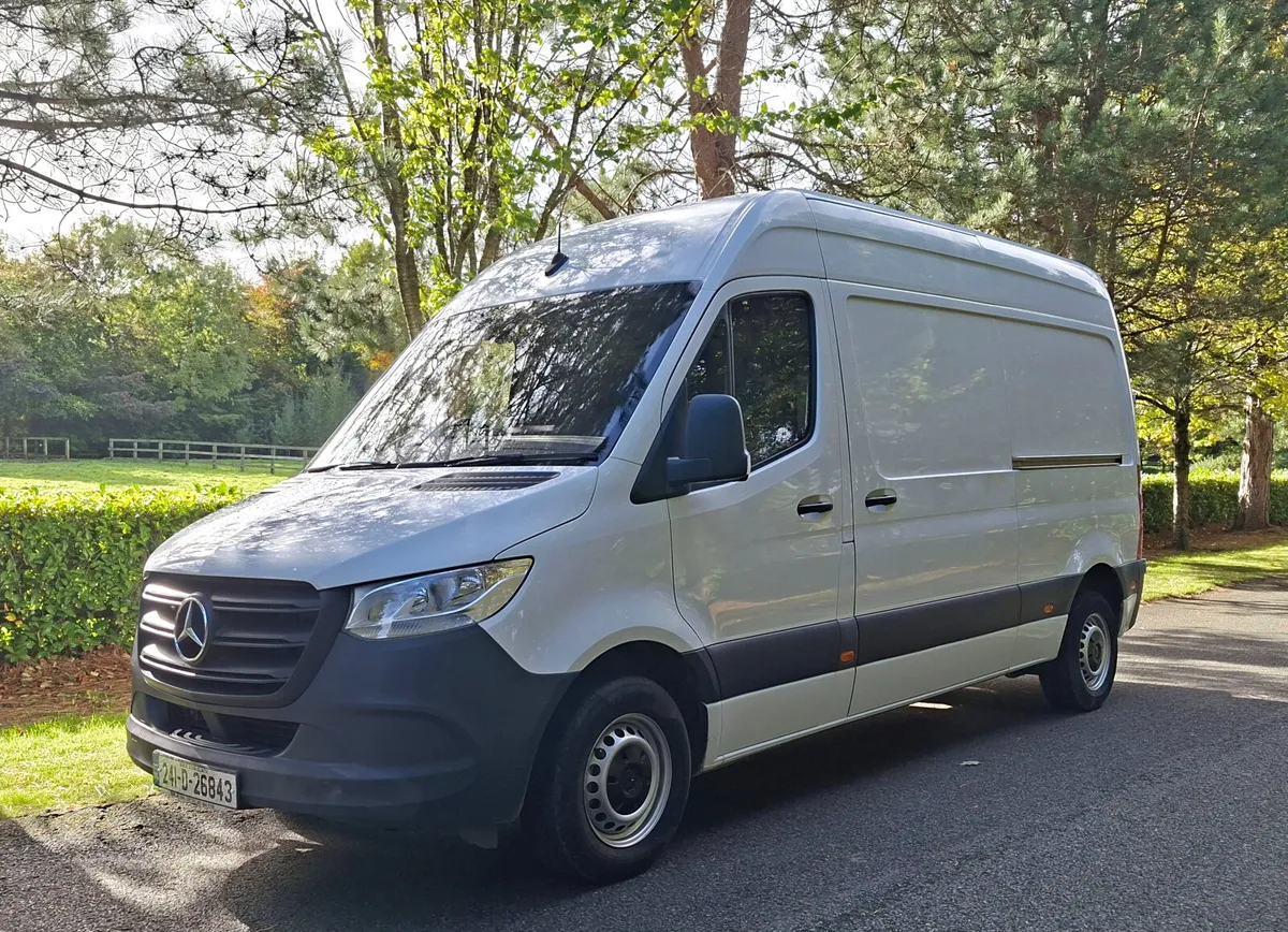2024 Mercedes Sprinter Automatic DOE 10 / 27 - Image 1