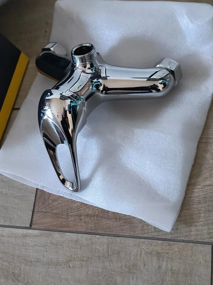 shower mixer tap - Image 1