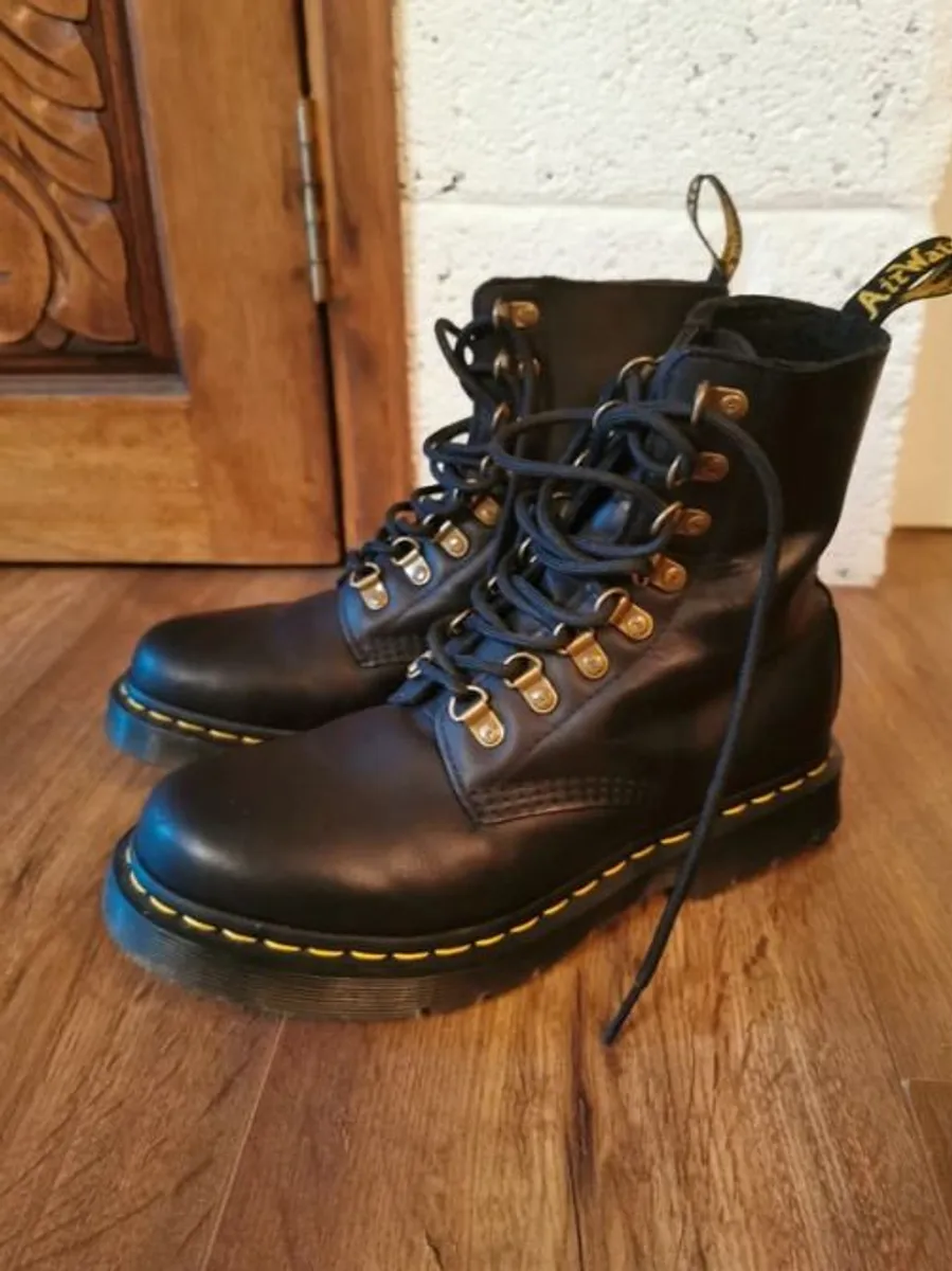 Dr. Martens 1460 Pascal wintergrip boots - Image 1