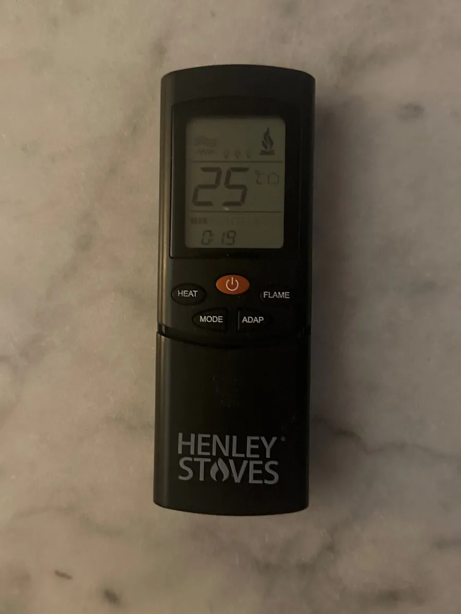Henley Electric Fire/Stove for Sale - Image 3