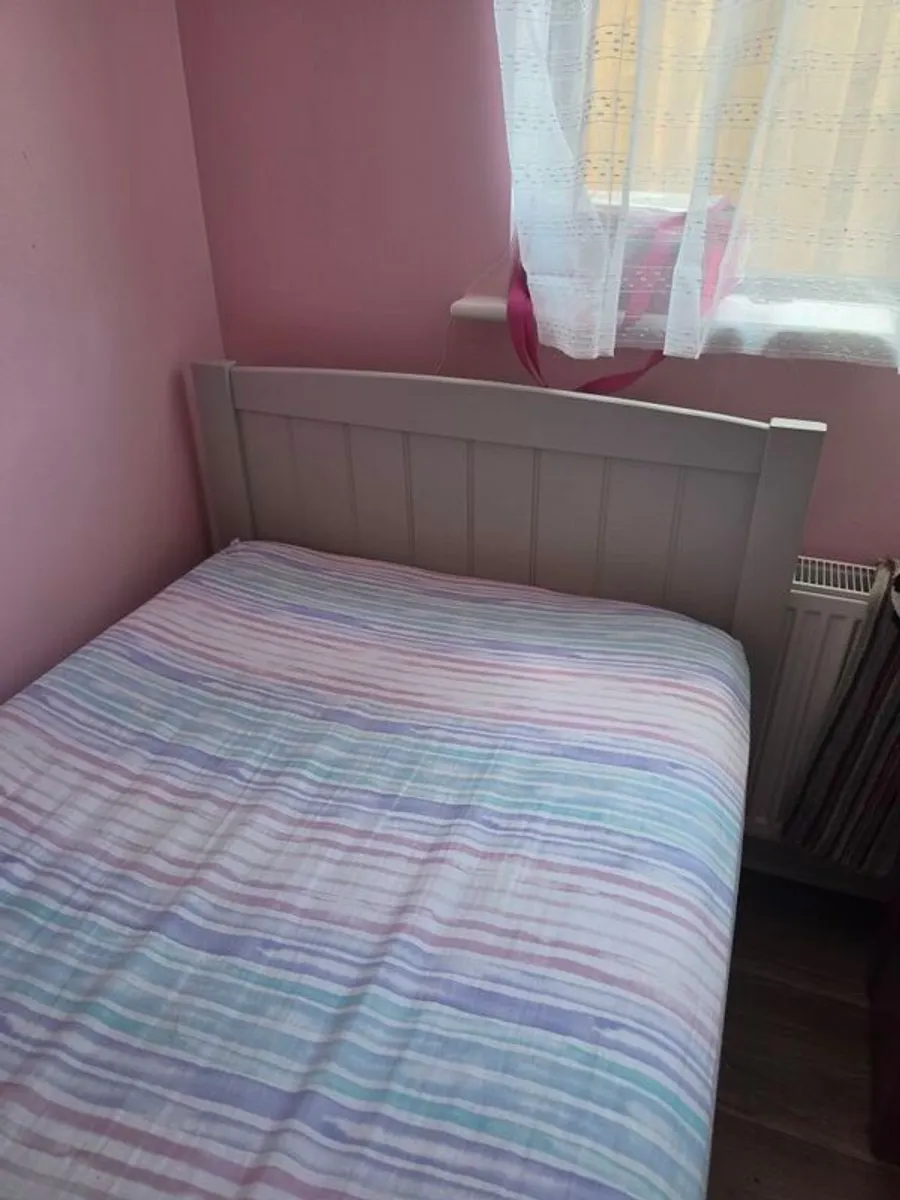 single bed - Image 3