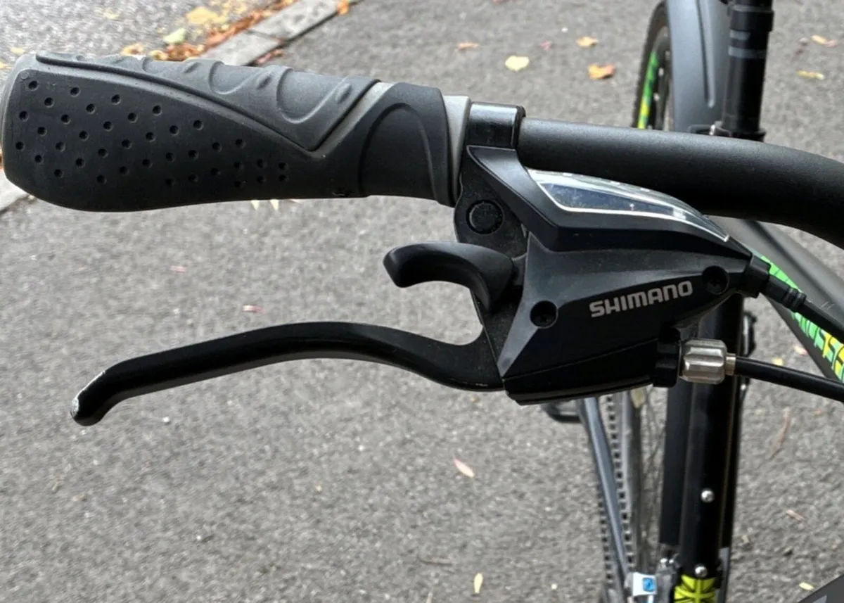 ADULTS CARRERA CROSSFIRE HYBRID MOUNTAIN BIKE. 24 - Image 3