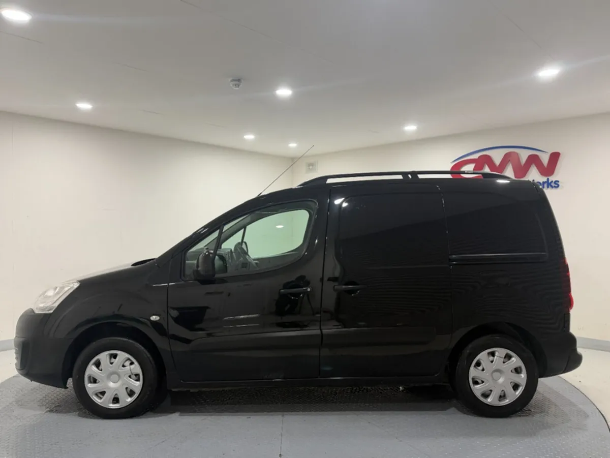 Citroen Berlingo LX BLUEHDI 75 625KG S SWB MY40 3 - Image 4