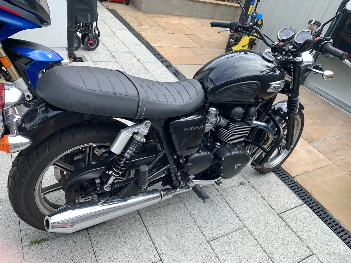 Triumph Bonneville SE 2014 Low mileage - Image 3
