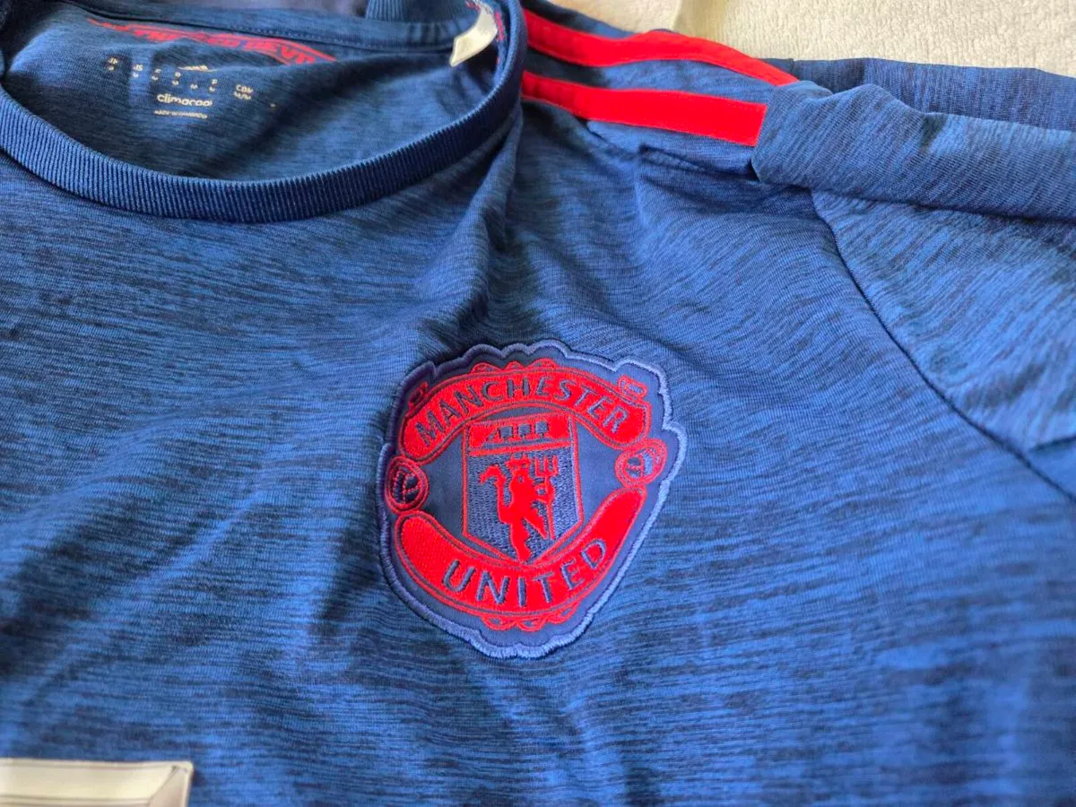 Manchester United Football Club Away Jersey 2016 - Image 4