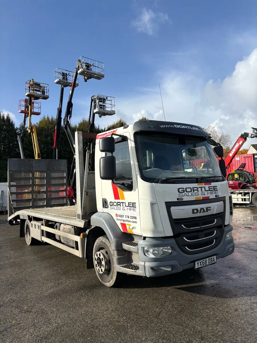 2018 DAF LF230 Beavertail 4x2 - Image 1