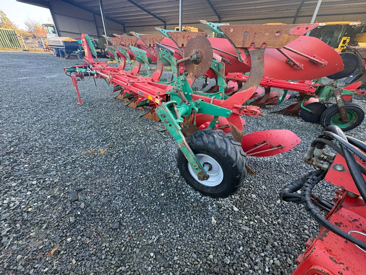 2019 KVERNELAND ES 85 200 5FURROW - Image 2
