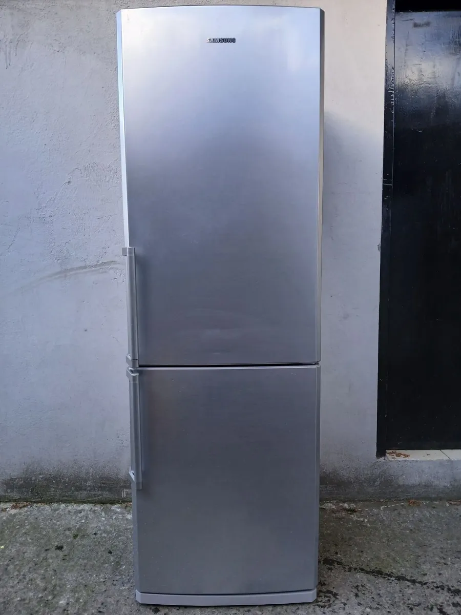 Q SAMSUNG FRIDGE FREEZER - Image 2