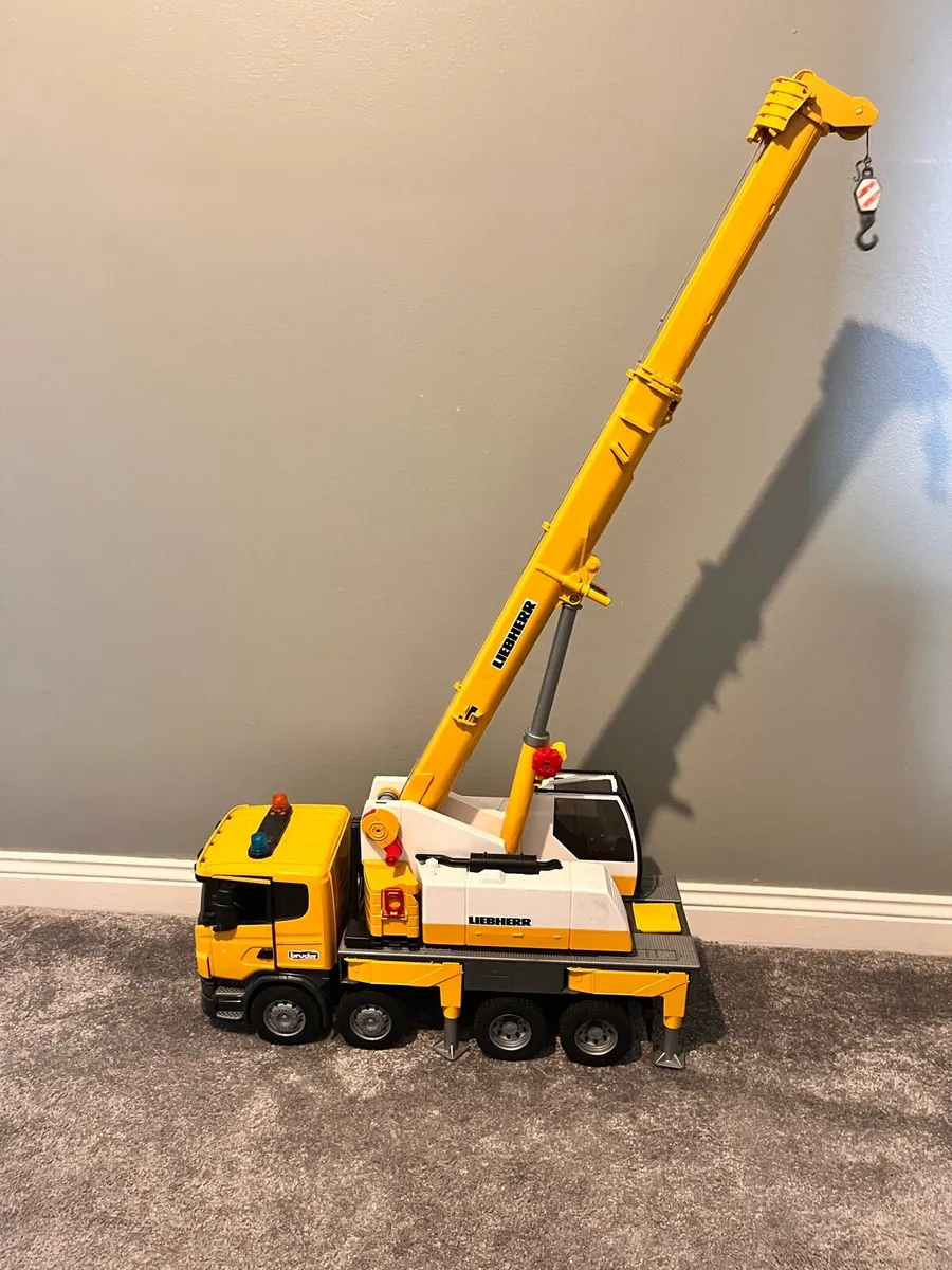 Bruder Scania Super 560R Liebherr Crane Truck - Image 1