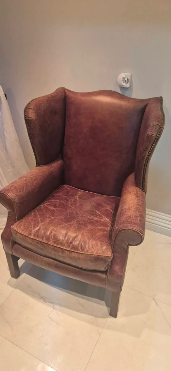 Halo 1976 Leather Armchair - Image 1