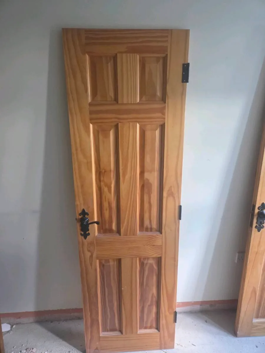 Internal doors - Image 2