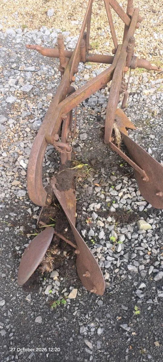 Ferguson 2 furrow plough - Image 2