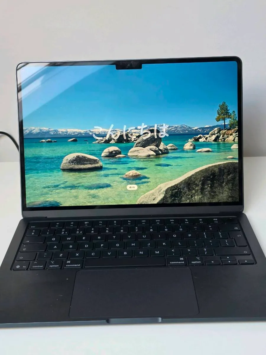 MacBook Air 13" (M4, 16GB RAM, 256GB SSD) – Pristi - Image 3