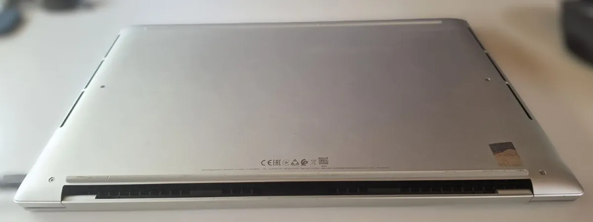 Dell XPS 16 Premium DA16250  Laptop - Image 3