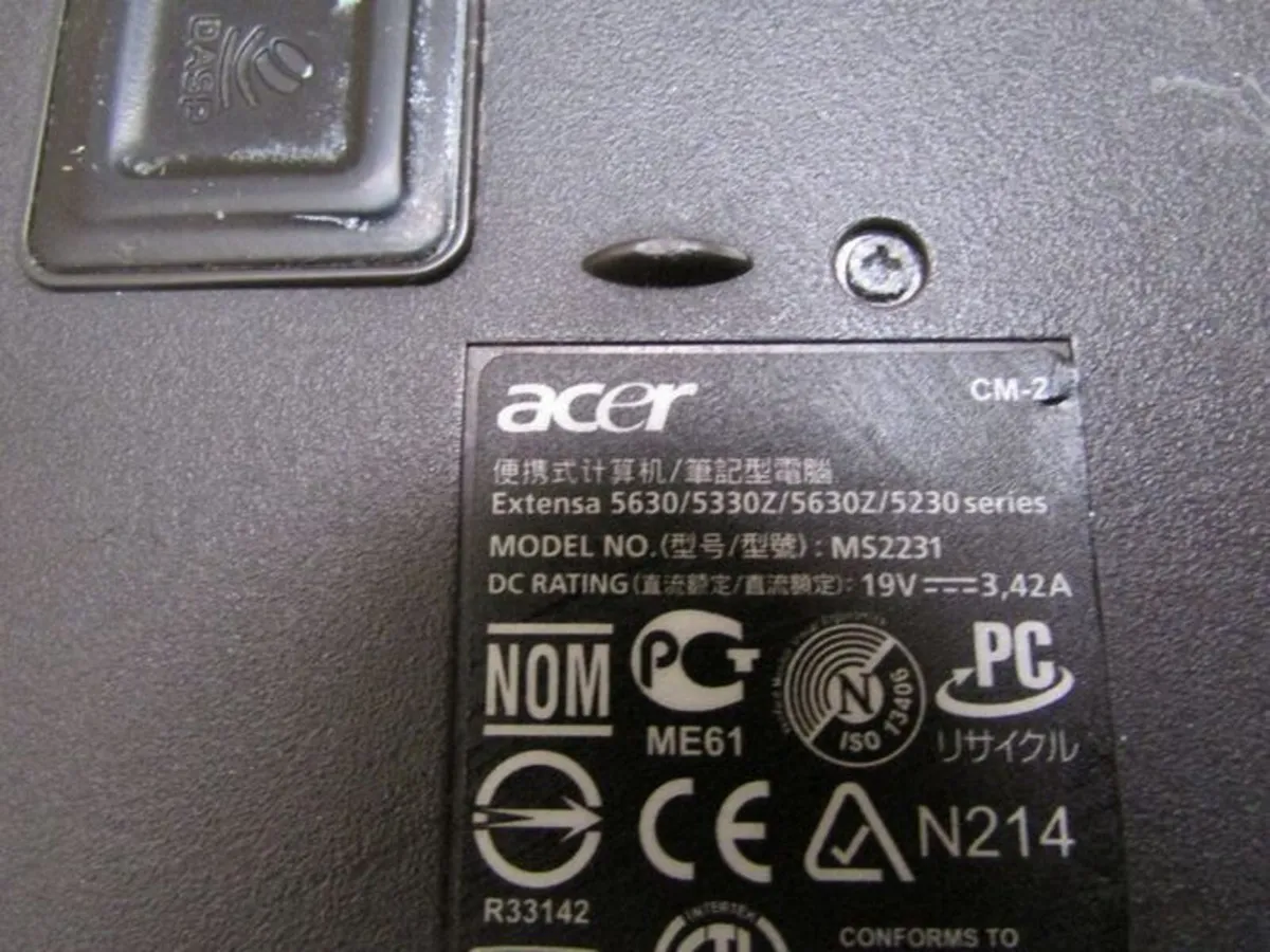 Acer Laptop - Image 2