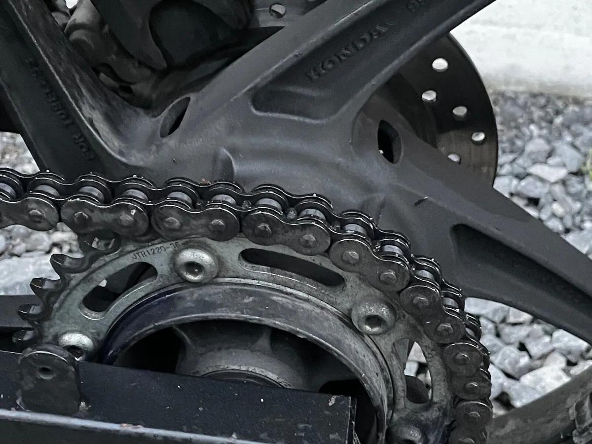 Honda cbr300r - Image 4