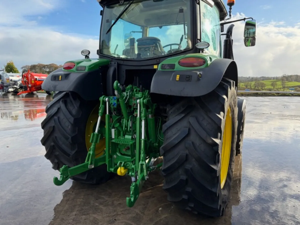 John Deere 6125R - Image 4