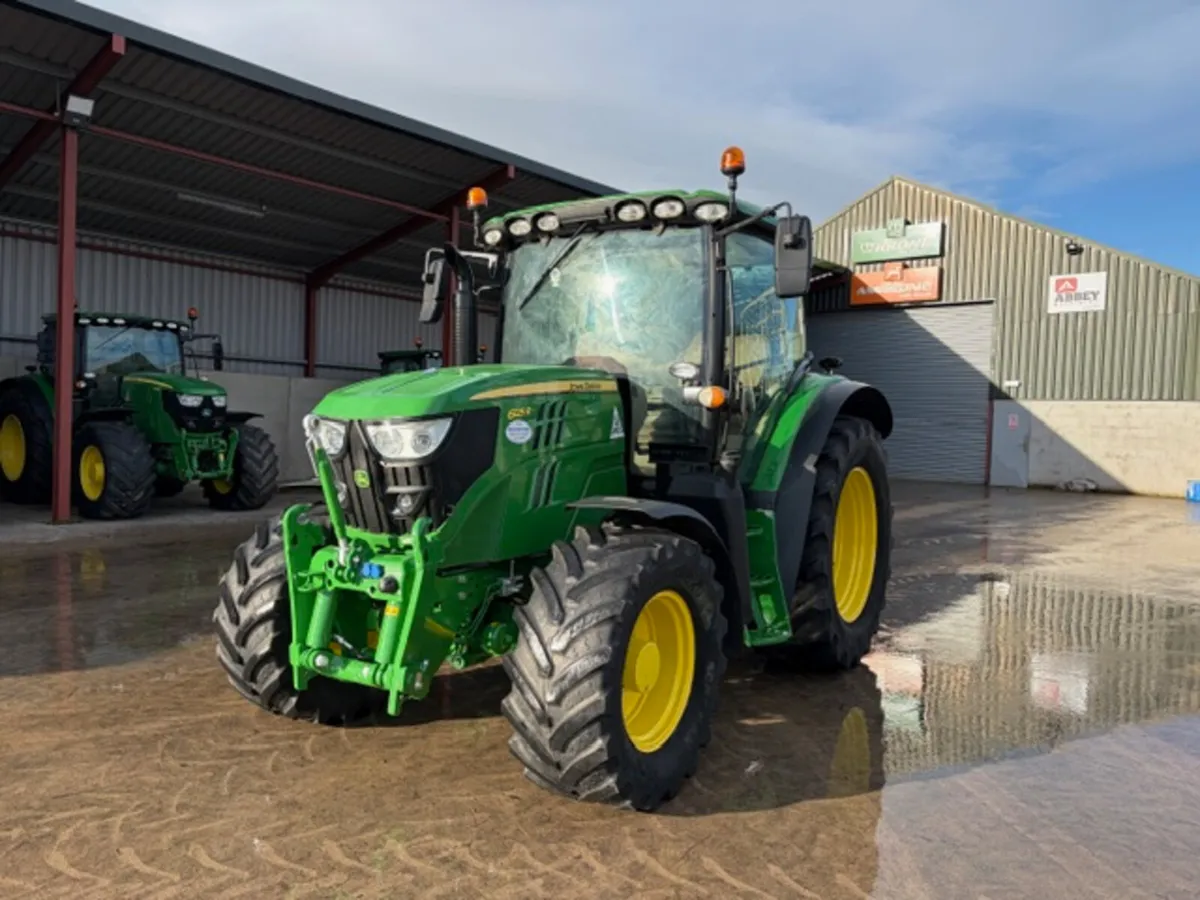 John Deere 6125R - Image 1