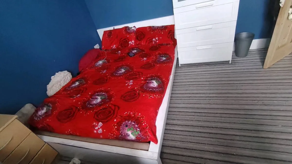 Double bed with mattres - Image 2
