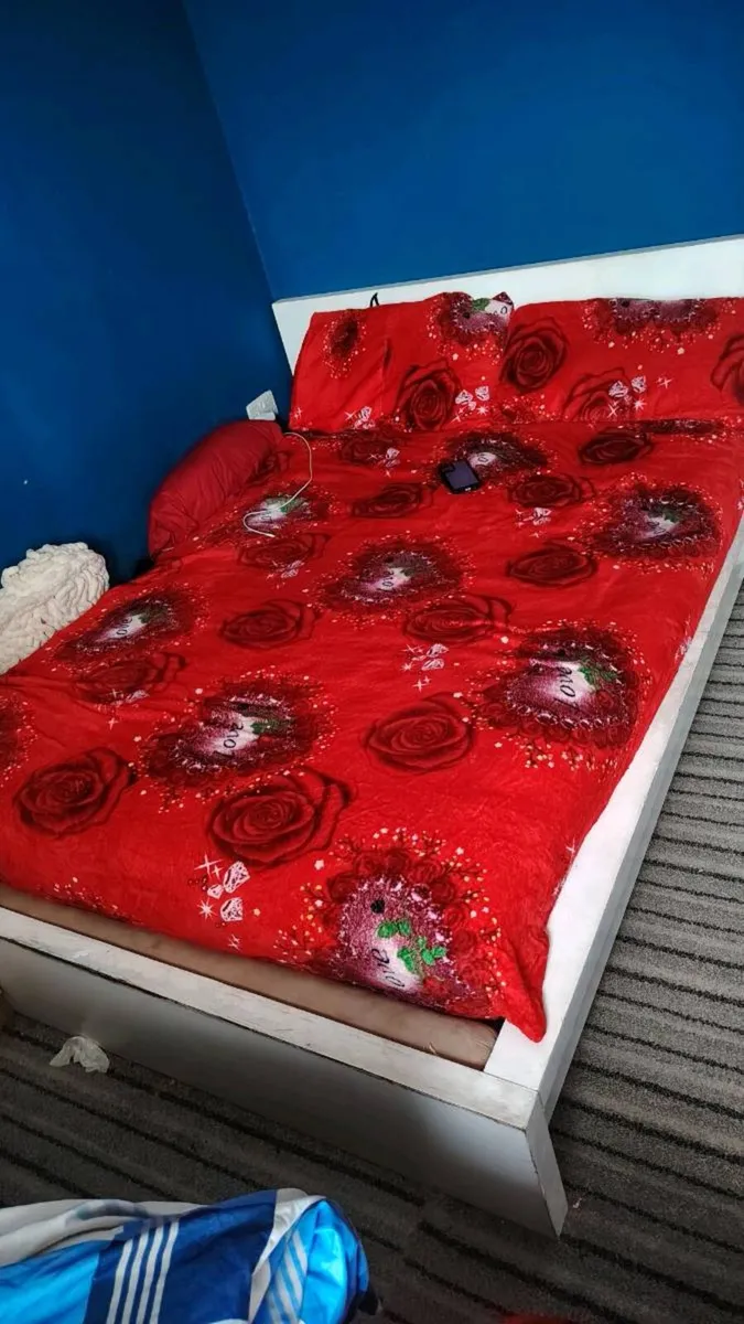 Double bed with mattres - Image 3