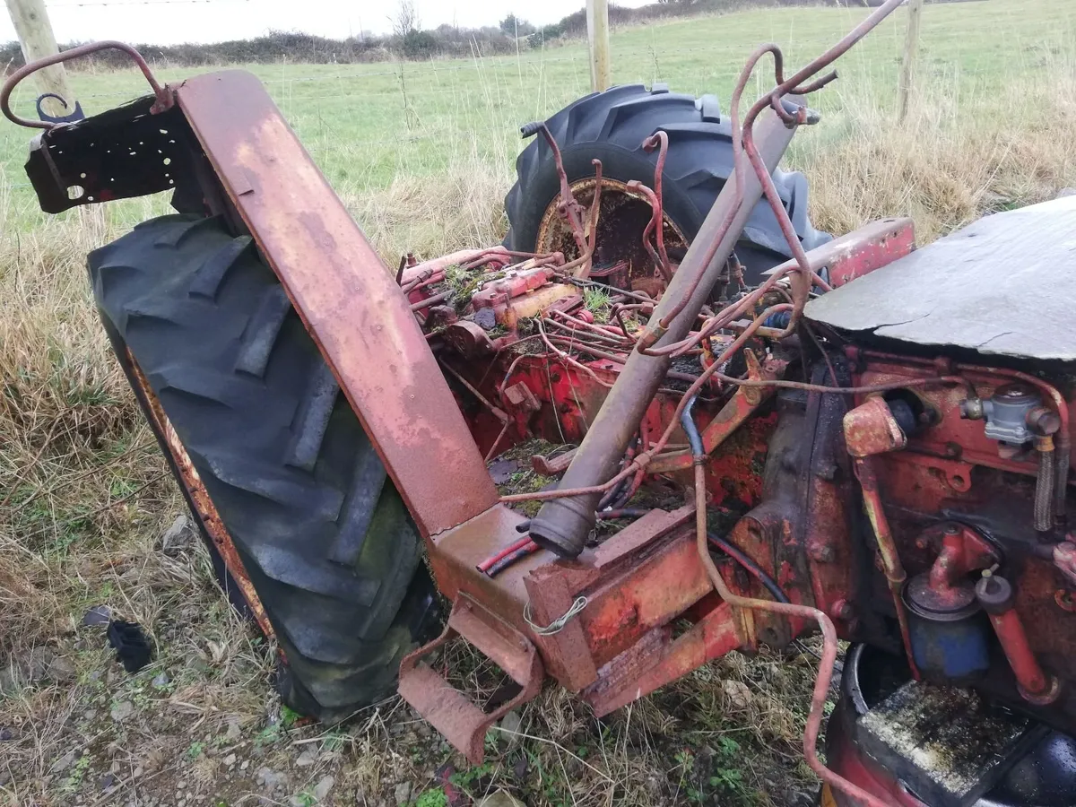 Tractor parts - Image 2