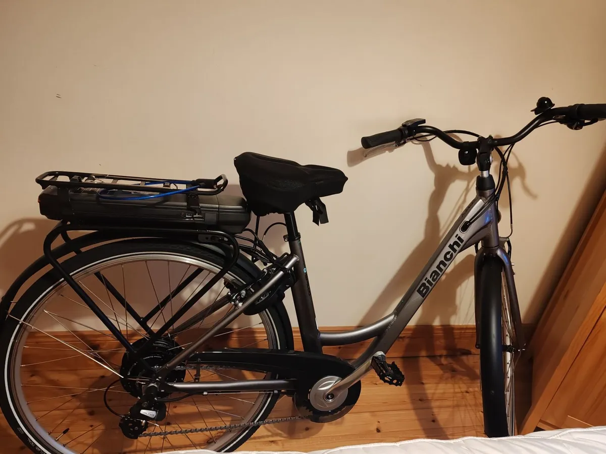 Bianchi E-Spillo Electric Bike – As Good As New! - Image 1