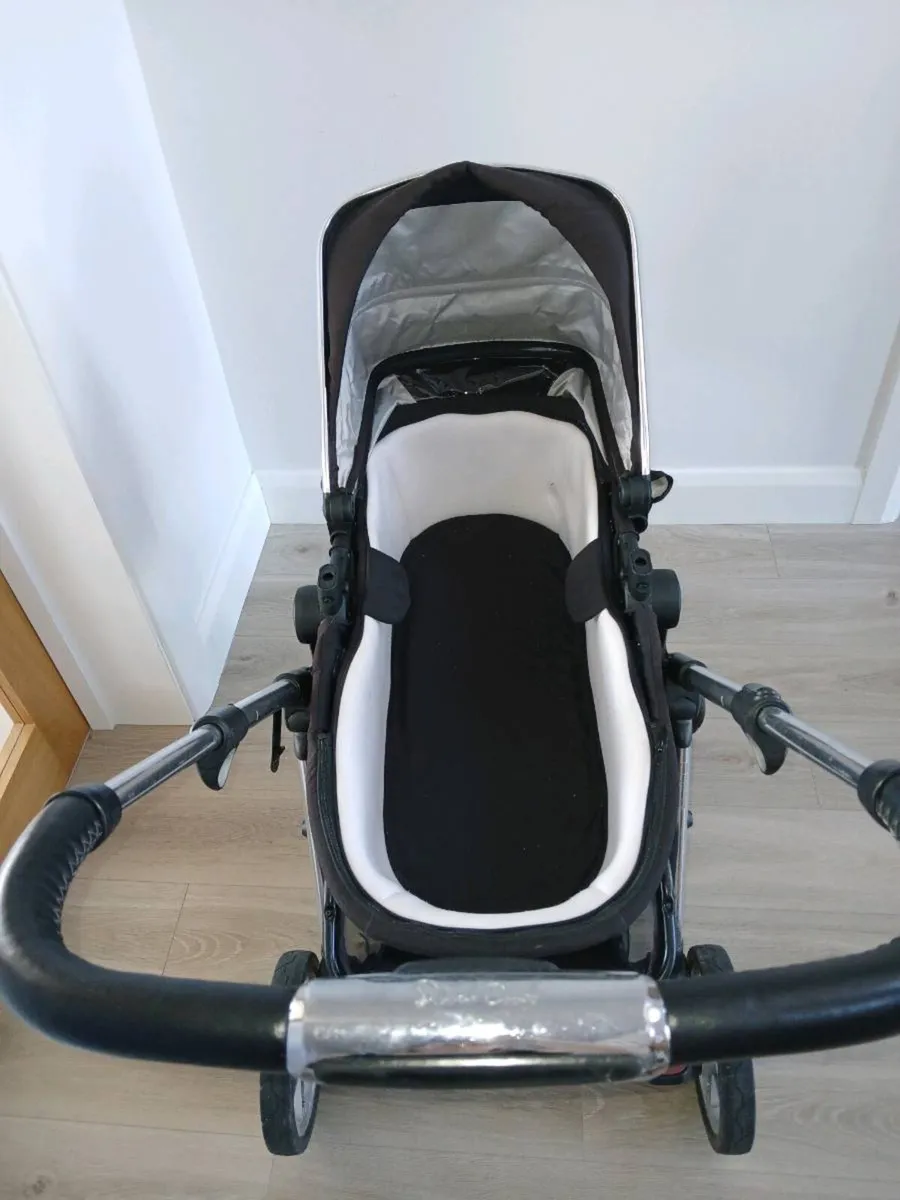 Silver Cross Travel System - Image 4